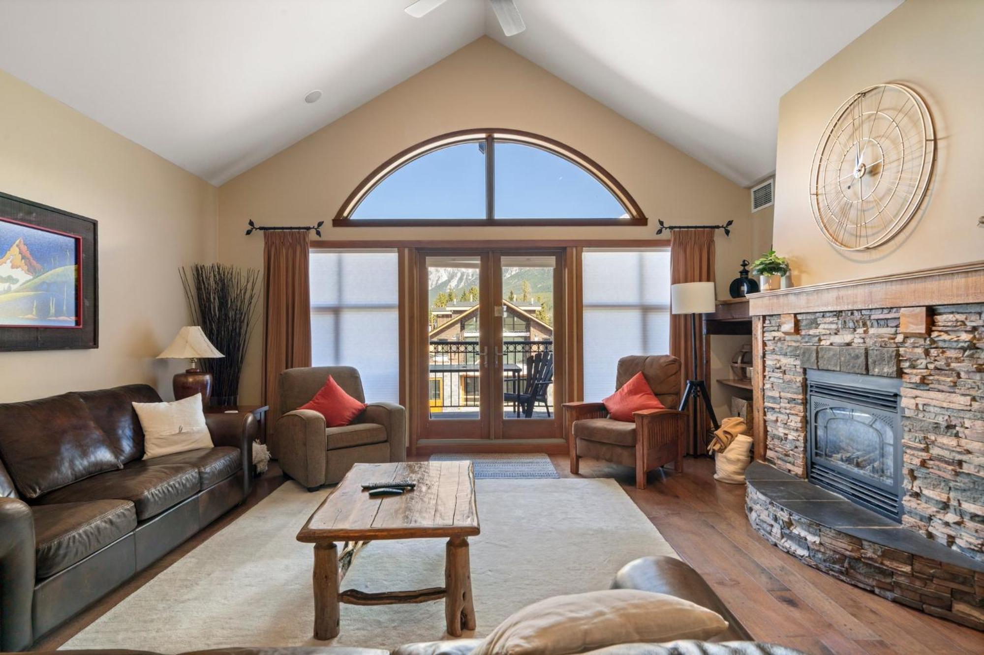 Cascade Penthouse By Canadian Rockies Vacation Rentals Canmore Exterior photo