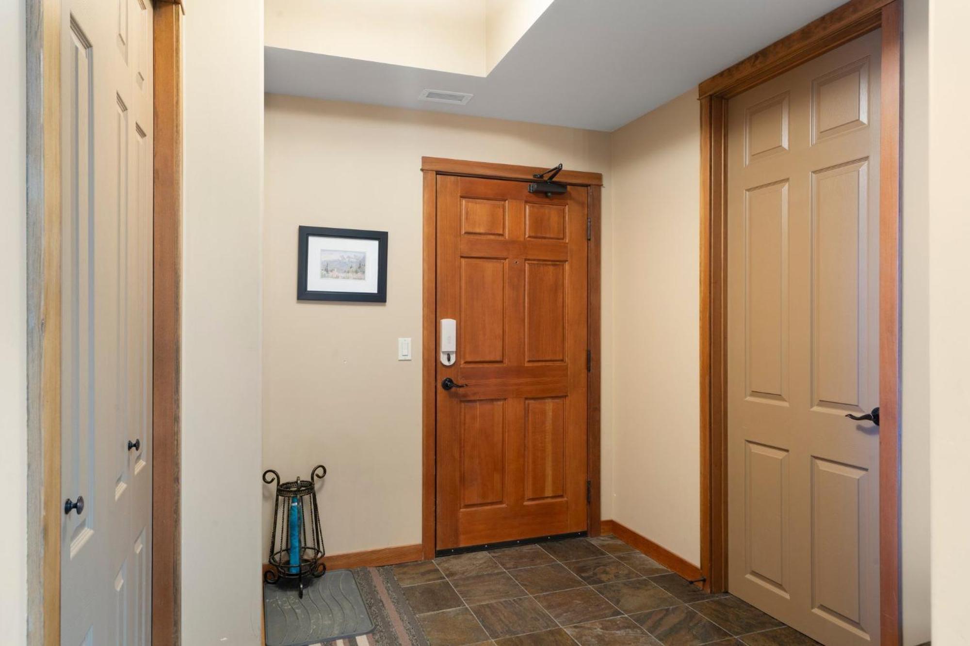 Cascade Penthouse By Canadian Rockies Vacation Rentals Canmore Exterior photo